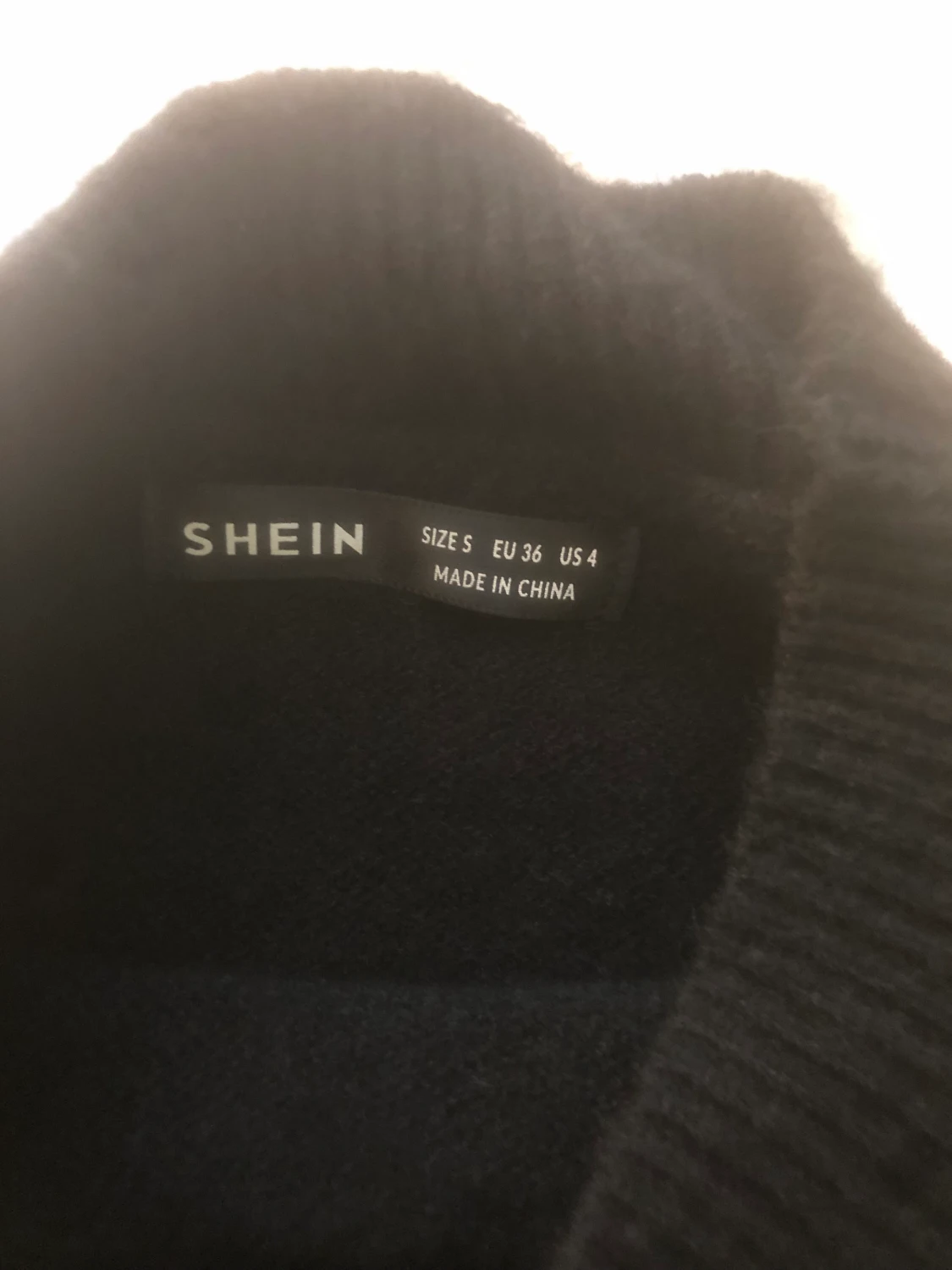 Svart stickad tröja - 90