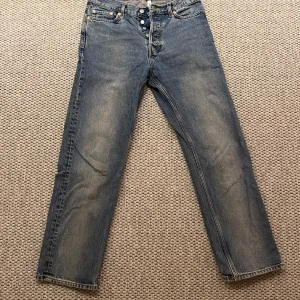 Weekday jeans - Jeans från weekday, modell ”Space”. I bra skick 