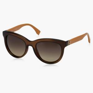 Ett par Fendi solglasögon i model FF 006/S i bra skick med tillhörande fodral som ingår. 