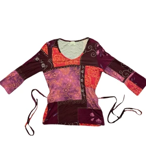 Hippie blus - Jättefin hippie tröja med snörning i bak💖☮️