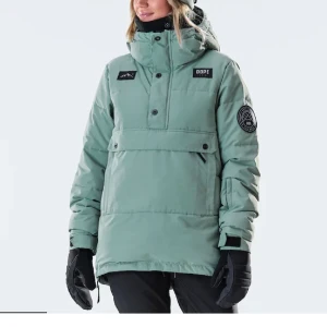 Dope jacka - Superfin dope puffer jacka!! Helt slutsåld, nypris ca 2200kr. Superfint skick🙌🏼🩵
