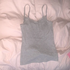 Grått linne  - grått linne från hm, säljs inte längre 💗