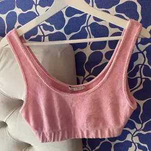 Fint rosa frotté linne från Zara stl M, passar mig som är s/m💕💕💕