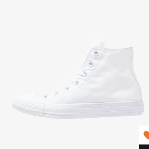 Converce - Säljer mina Converce i fint skick! Fråga för egna bilder ☺️ Nypris 800 - mitt pris 200!