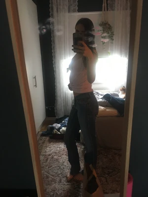 Vintage jeans - Jättefina vintage jeans från lee cooper. Passar bra på mig som är 168 ish ❤️❤️❤️