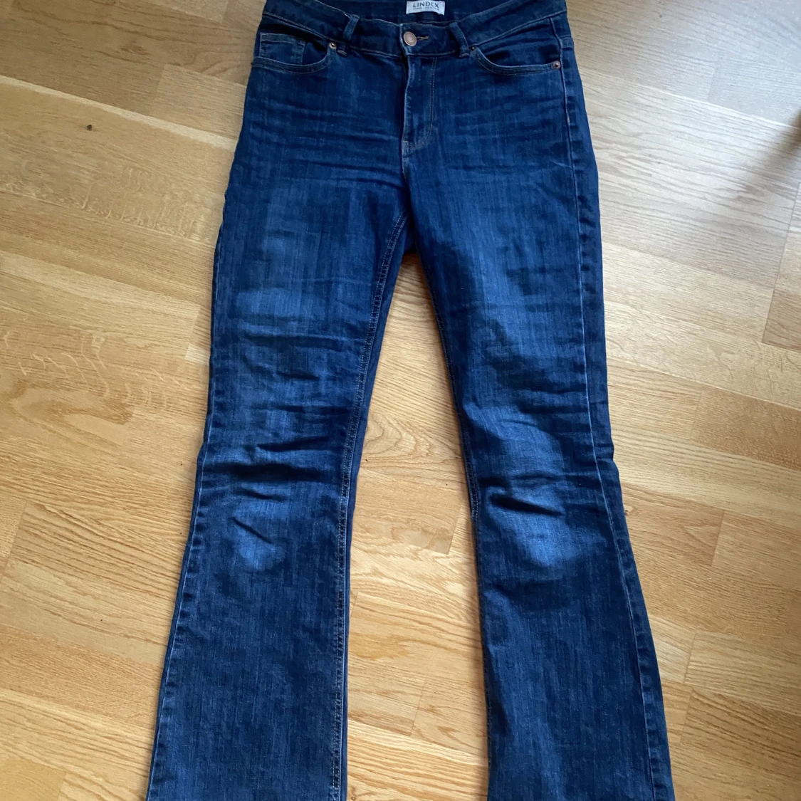 low waisted bootcut jeans