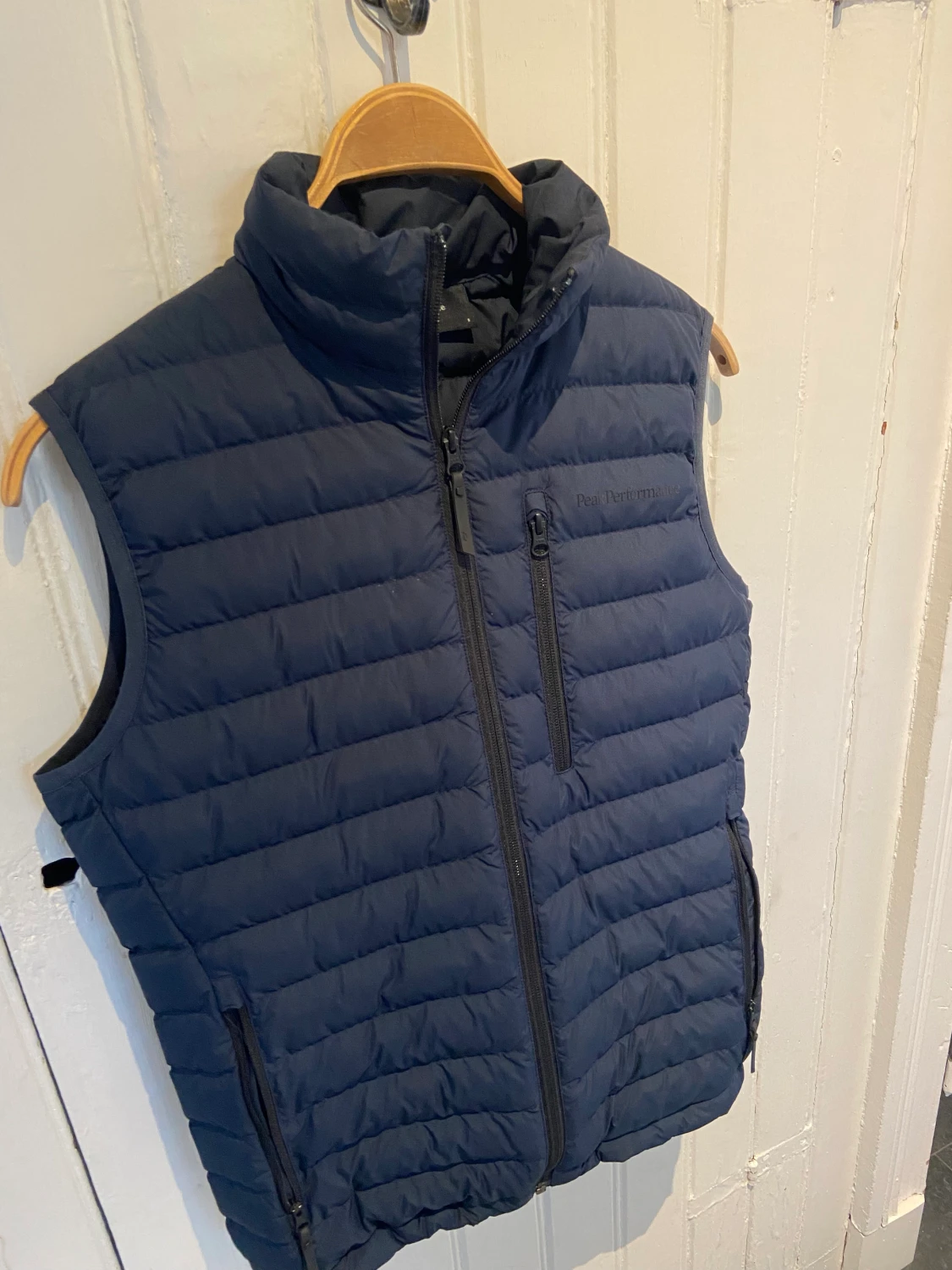 Peak performance väst storlek S
