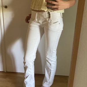 Diesel jeans - Säljer dessa bootcut lågmidjade diesel jeans!😍
