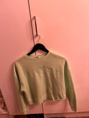 Grön tröja - Grön tröja, aldrig använd 