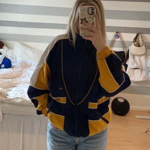 Etirel jacka - Säljer denna thriftade jackan från Etirel då den inte kommit till användning🫶