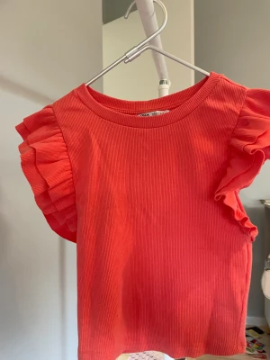Zara topp - Super fina, o i bra skick, andvändning fåtal gånger 🌟