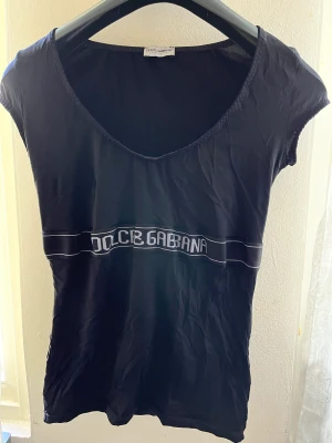 Dolce Gabbana tröja  - Från 2000’s säljer pga ej min storlek 