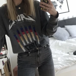 Zadig & Voltaire sweatshirt - Riktigt snygg sweatshirt från Zadig & Voltaire, mycket bra skick 