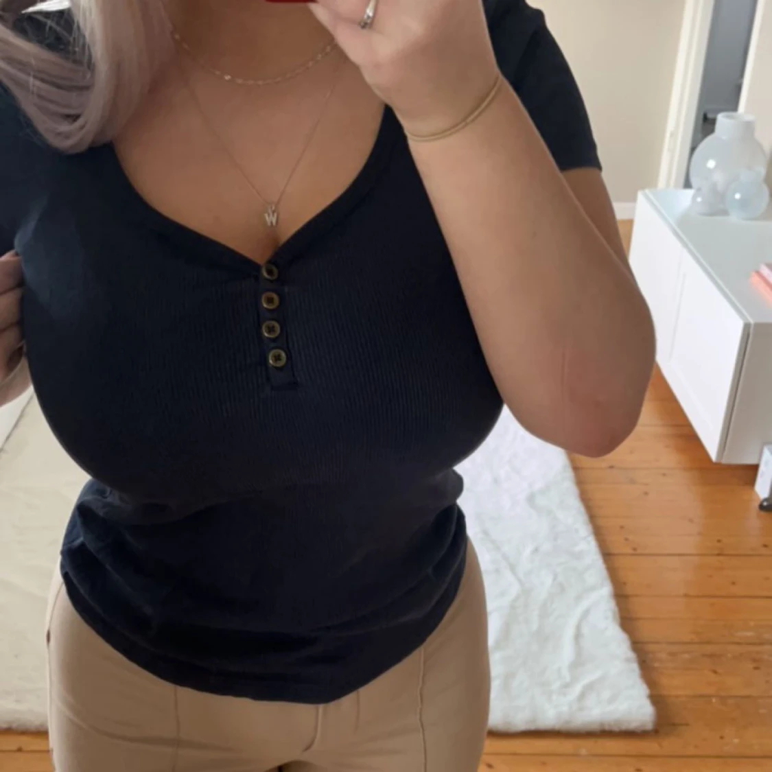 Marinblå t-shirt  - 91