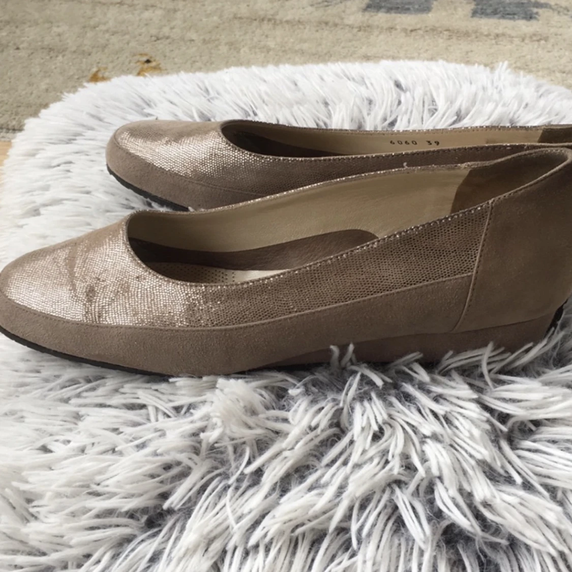 Italienska skor i mocka/läder, storlek 39 - 91