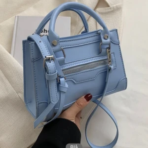 Blå väska - Skriv för egna bilder använt 2 gånger 