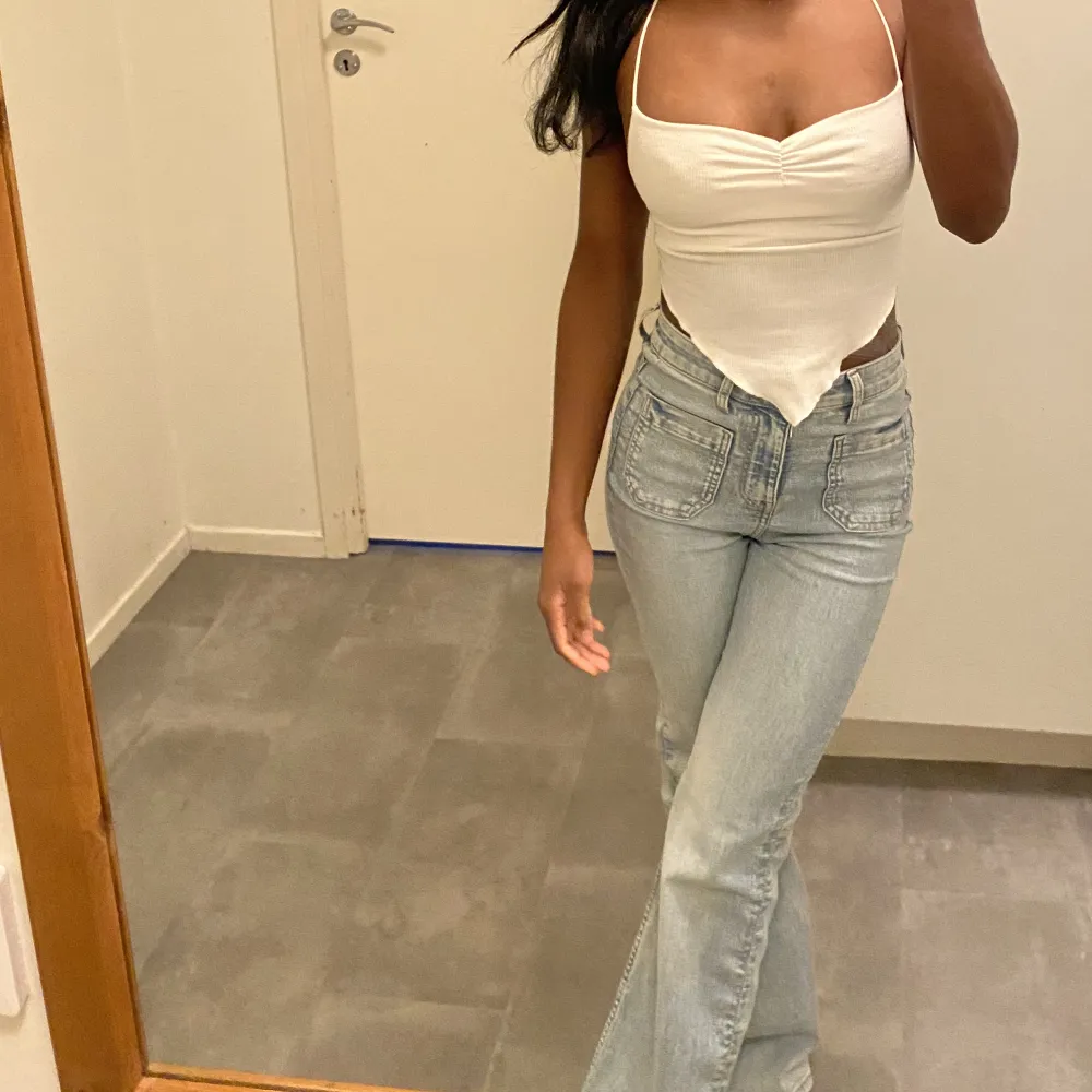 Jeans från H&M 🧚🏾‍♀️. Jeans & Byxor.