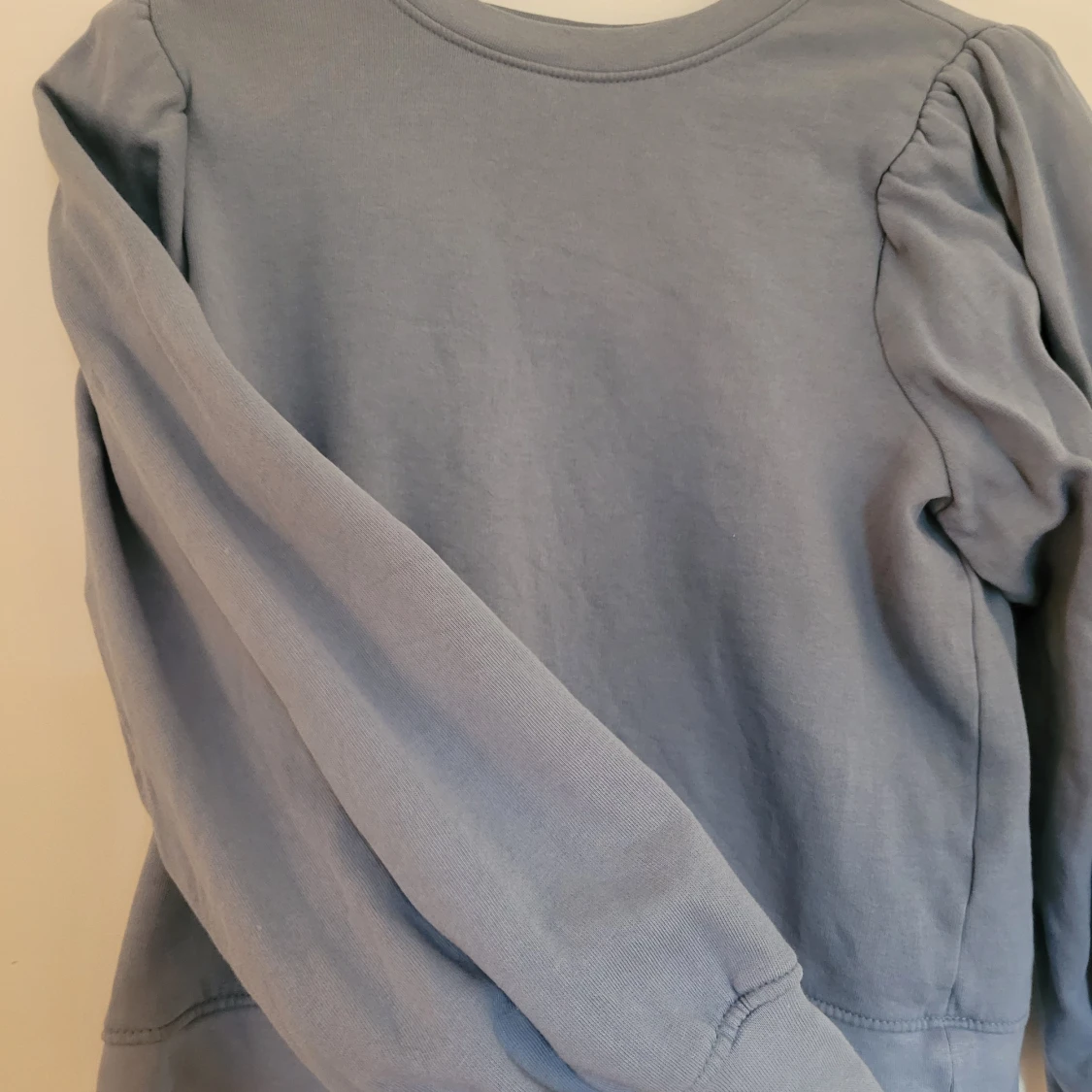 Blå tröja! Helt ny!! - 91