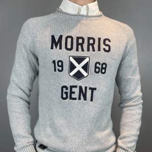 Stickad Morris tröja, i mycket bra skick, storlek S. Pris 249kr