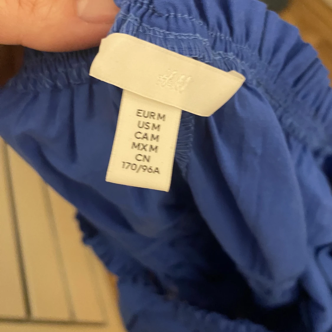 Lång off shoulder klänning  - 90