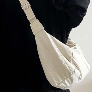 Väska - Så snygg väska, väldigt rymlig 🫶🏼