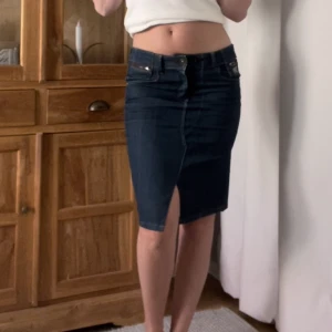 G-star jeanskjol - Så snygg jeanskjol från g-star. Storlek 26🙌🏼 lågmidjad