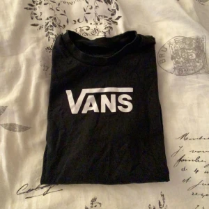 Tröja  - Knappt använd 