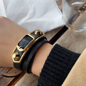 Balenciaga armband - Någon som vill byta mot något?😇
