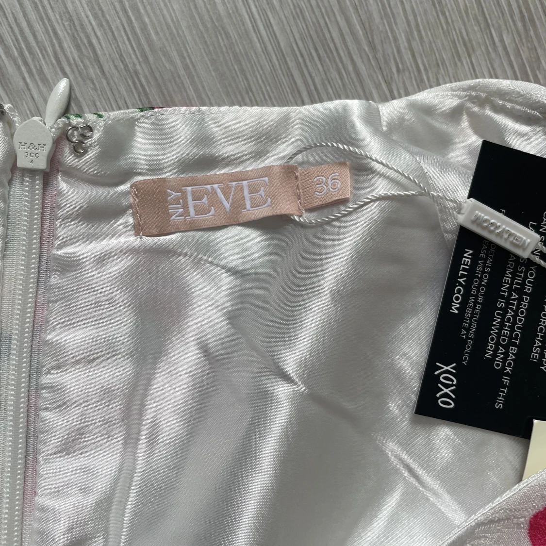 Blommig finklänning  - 91