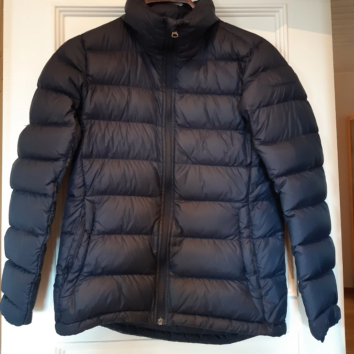 Marinblå Peak performance jacka i storlek S