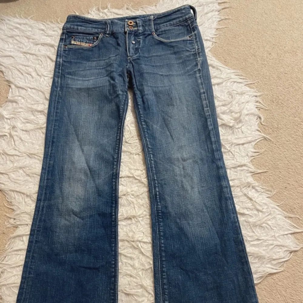 Flare diesel jeans i bra skick!🌸. Jeans & Byxor.