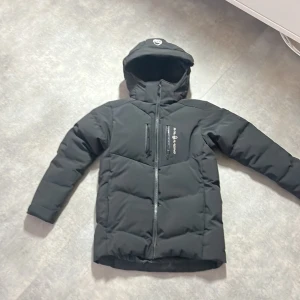 Sail Racing jacka - En Sail racing jacka som är för liten. (vinter jacka)