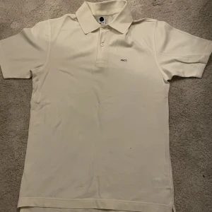 NN07 pike  - Hej säljer nu min NN07 pike eftersom den har blivit för liten. Den är köpt för 1245kr. Cond 10/10. Hör av er vid minsta fundering. Diskuterart pris😇😇😇