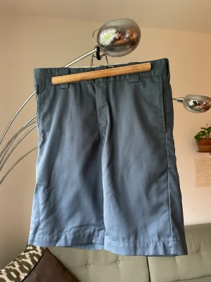 Carhartt shorts - Simpla - cleana - enkla - raka - passar allt   Vet de fel säsong just nu men ba tänk hur fly du kan vara nästa sommar…   Pris diskuterbart osv
