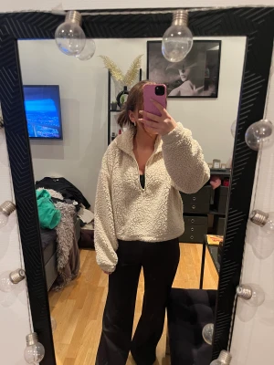 jätte mysig från bikbok💕 - i gott skick💕