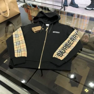 Bruburry tröja - Helt ny  Checka in profilen finns mycket annat för bra priser