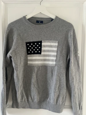 Gant stickad tröja  - Jättefin stickad tröja från gant i nyskick!🤍