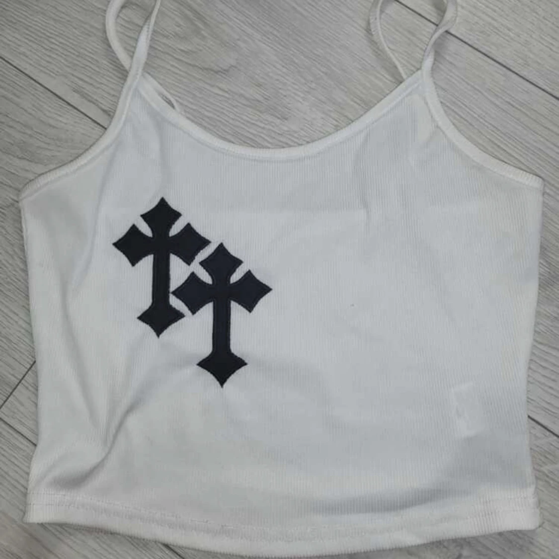 Vitt linne med kors - 90