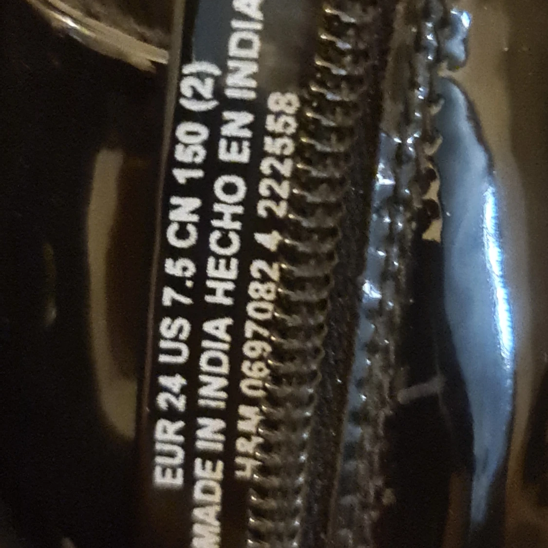 Barnskor märke H&M st 24 - 91