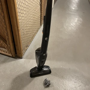 Eldamsugare  - Filter tillhör ej, laddare kommer med 