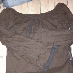 Y2k tröja  - Cute tröja ❤️strycker så klart den om ngn köper.skriv om du vill ha mått eller något annat :)