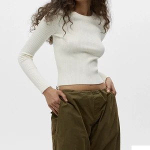 Långärmad  - Långärmad tröja! Endast provat den var för liten🙏🏼