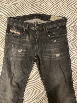 Diesel jeans 31x32 - Diesel jeans slitna