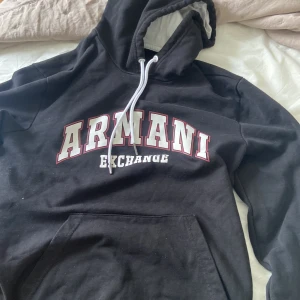 Armani Hoodie - Bra skick, använd fåtal ggr