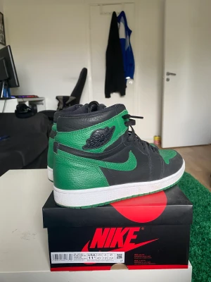 Nike air jordan - Pinegreen 8/10 cond lite smutsig sula