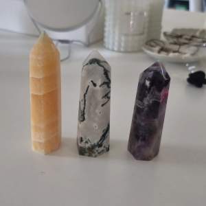 Kristall torn av citrin,mlss agate,ametist (stav) ca 8 cm?  55 kr STYCK!🩷