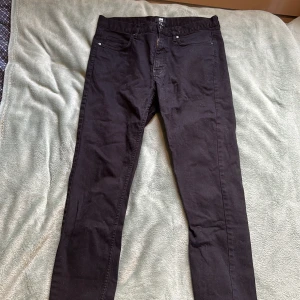 Jeans - Jeans från HM, Helt nya Skinny fit  Storlek 32
