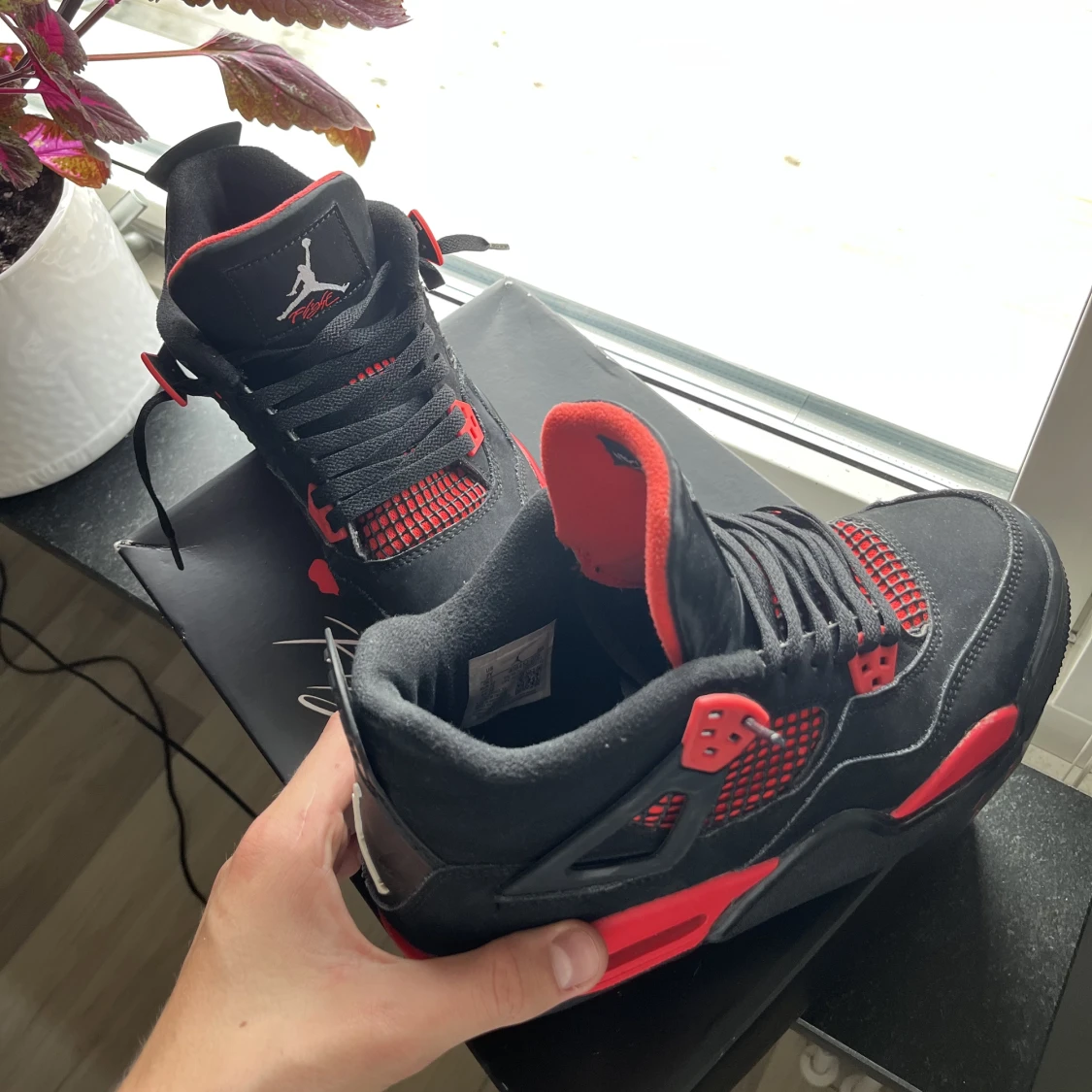 Jordan 4 Retro Red Thunder  - 44