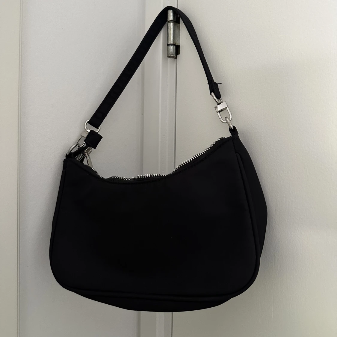 Svart axelväska 