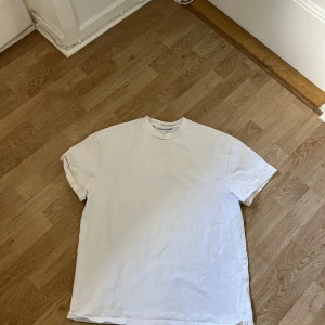 Weekday t-shirt - Weekday oversized t-shirt